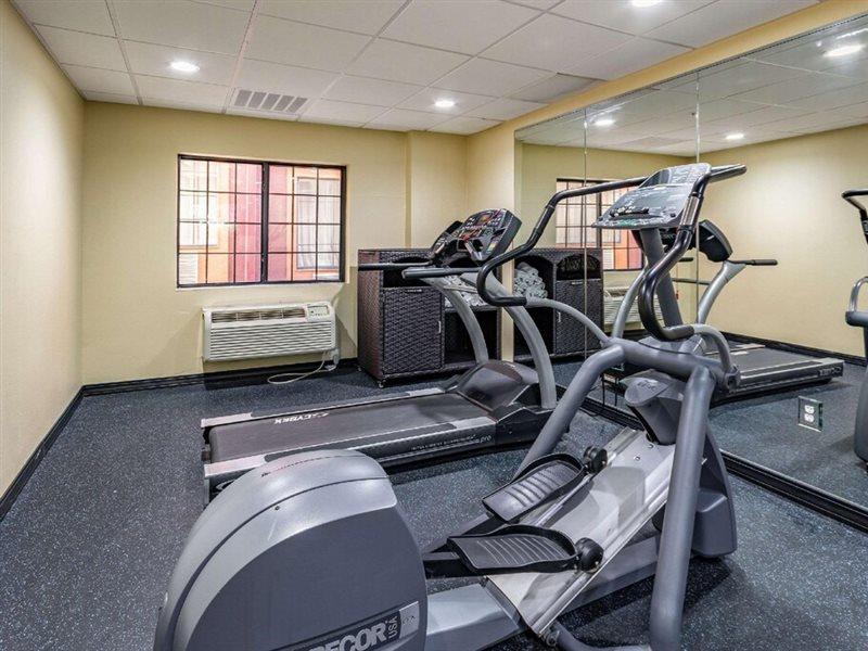 Quality Suites I-44 Тълса Екстериор снимка